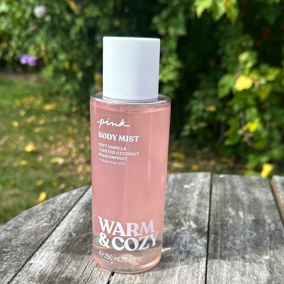 PINK Victoria's Secret Warm & Cozy Body Mist - Pink - Picture 1 of 4